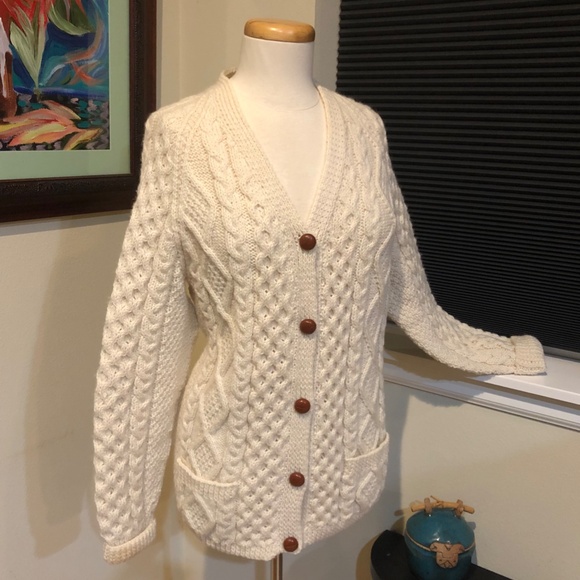 Fisherman Cable Sweater V-Neck Cardigan in Natural Creamy Wool by Almar Knits - Picture 13 of 13